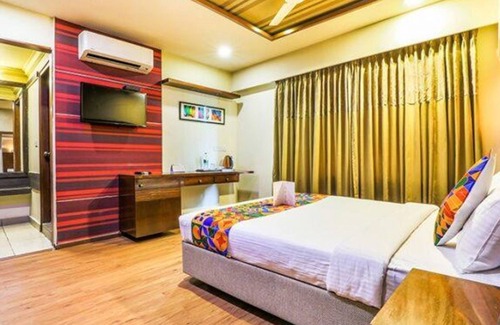 Kadubeesanahalli Hotel | Fabhotel Chaitanya