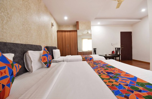 Arekere Hotel | Fabhotel Dhanvitha Suites