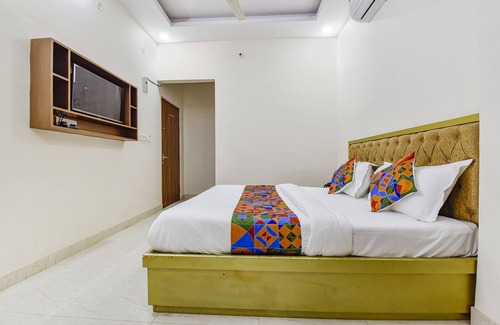 Jhotwara Hotel | Fabhotel Golden Sakura