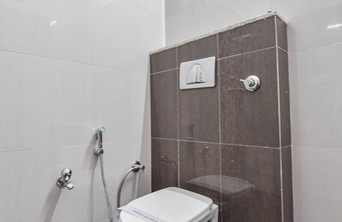 Jhotwara Hotel | Fabhotel Golden Sakura