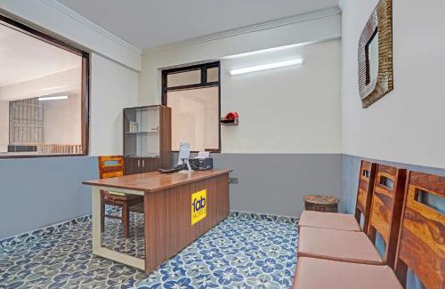 New Delhi House | FabHotel Hazel Town House By StayApart