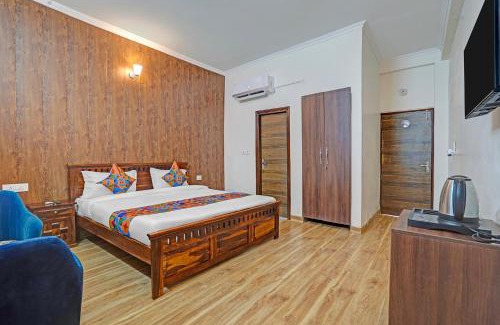 New Delhi House | FabHotel Hazel Town House By StayApart