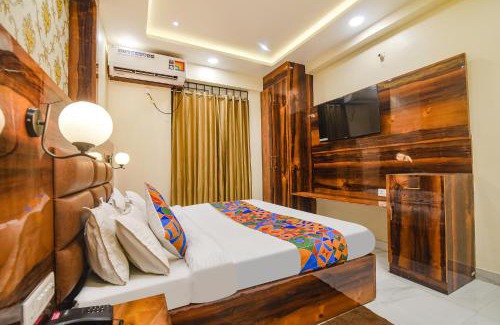 Patna Hotel | FabHotel Icon