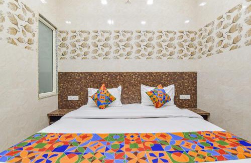 Vrindavan Hotel | FabHotel Maa Gayatri Sadan - Nr Pram Mandir Shree Banke Bihari Temple