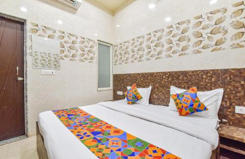 Vrindavan Hotel | FabHotel Maa Gayatri Sadan - Nr Pram Mandir Shree Banke Bihari Temple