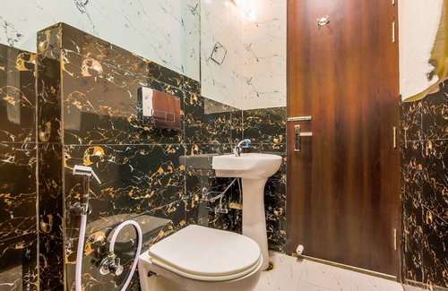 Kadubeesanahalli Hotel | FabHotel Prime Liverpool Blue