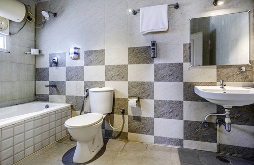 5th Block Hotel | Fabhotel Season Suites Koramangala