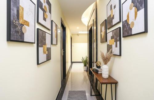 Sushant Lok Hotel | FabHotel Shubhangan - Nr Bandra