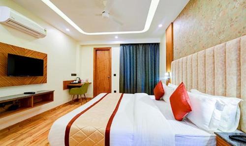 Gurugram Hotel | FabHotel Soft Stayz