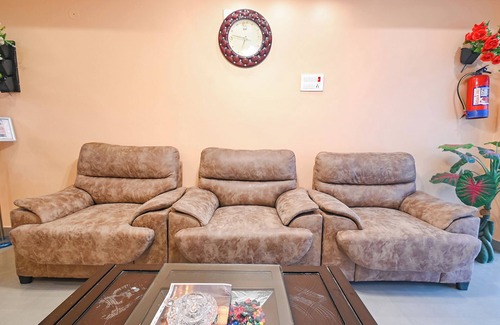Charbagh Hotel | Fabhotel Sr Grand