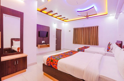 RR Nagar Hotel | Fabhotel Sri Ram Comforts