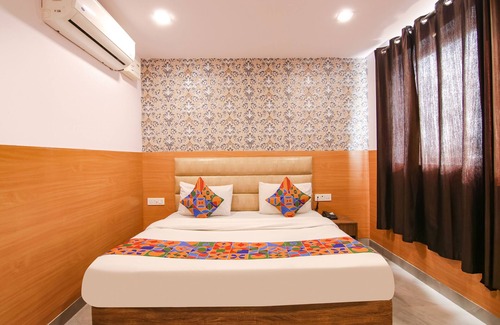 Jasola Hotel | Fabhotel Ssensse