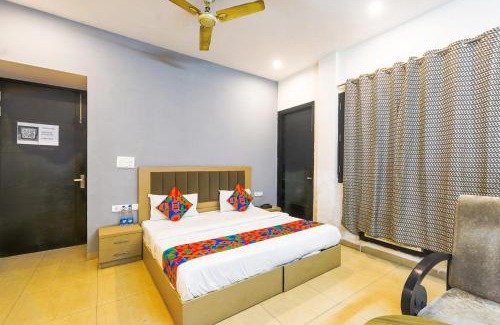 Sector 40 Hotel | FabHotel X Green Tree
