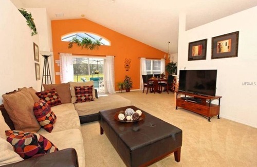 Watersong House | Fabulous 3 bed villa with south facing pool and great privacy