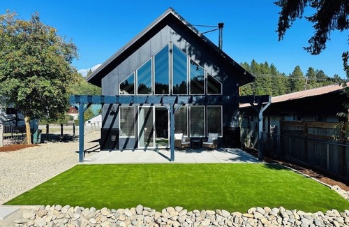 Roslyn House | Fabulous 3-bedroom house with AC in Roslyn