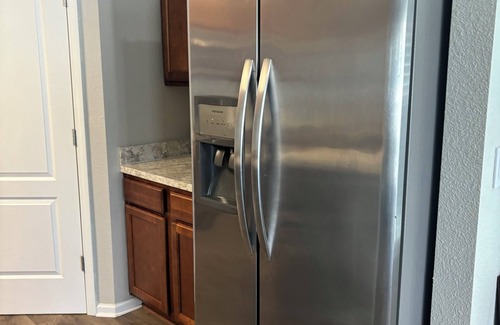 Green Cove Springs House | Fabulous 4-bedroom house in Green Cove Springs & Community Pool in Magnola