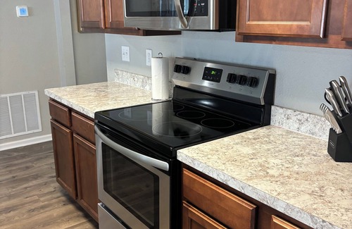 Green Cove Springs House | Fabulous 4-bedroom house in Green Cove Springs & Community Pool in Magnola