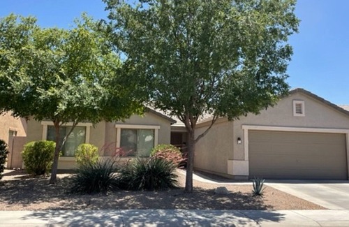 Maricopa House | Fabulous 4 bed 2 bath ranch style home.