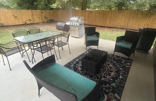 South Arlington House | Fabulous 4-bedroom house with AC in Arlington