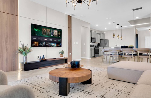 Four Corners House | Fabulous 7-bedroom house with TRON Game Grid, Themed Rooms, Private Pool & Spa