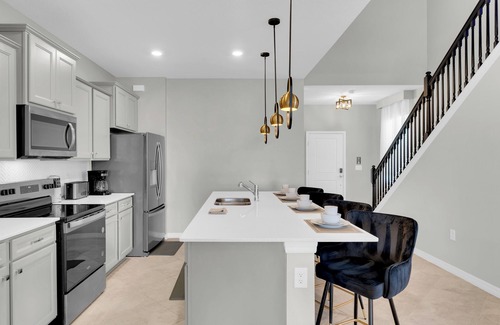 Four Corners House | Fabulous 7-bedroom house with TRON Game Grid, Themed Rooms, Private Pool & Spa