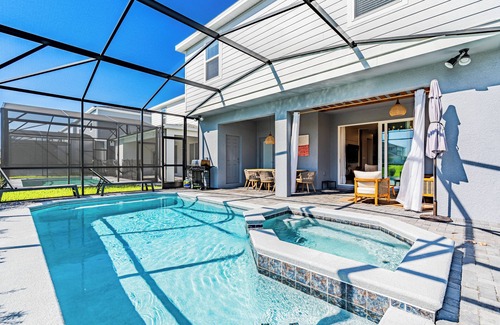 Four Corners House | Fabulous 7-bedroom house with TRON Game Grid, Themed Rooms, Private Pool & Spa