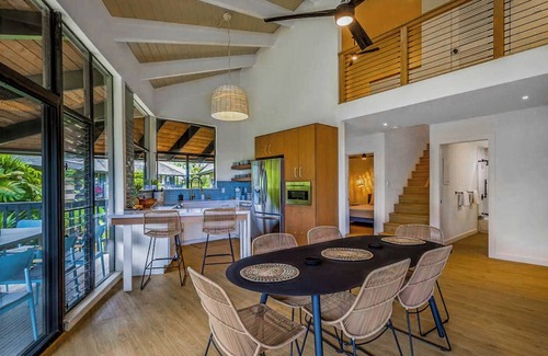 Princeville Condo | Fabulous 7 bedrooms for 16 above famous Anini Beach!