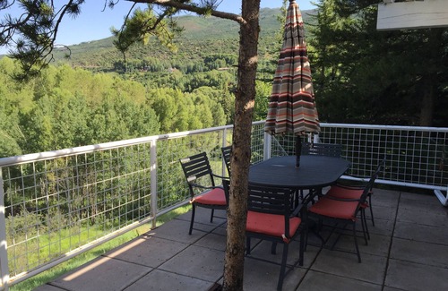 Aspen House | Fabulous Aspen House on grounds of the Aspen Institute & Aspen Meadows Resort