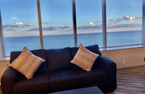 Atlantic City Apartment | FABULOUS BEACHFRONT RENOVATED STUDIO AND AMAZING OCEAN VIEWS