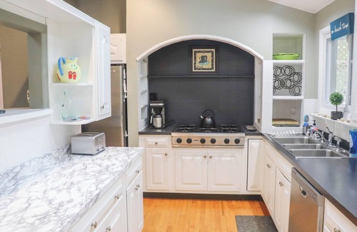 Wall House | Fabulous Belmar Rental, One block to beach