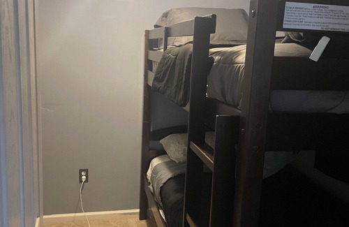 Elco Cabin | Fabulous cabin with AC in charming Tamms