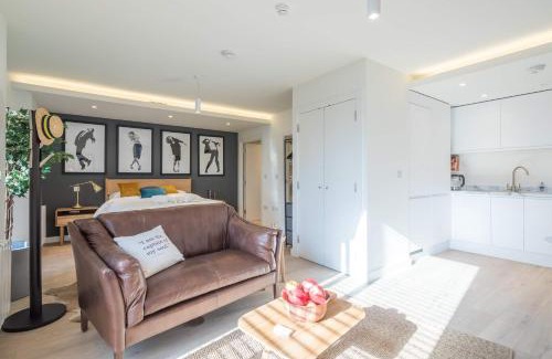 Cambridge City Centre Apartment | Fabulous Central Apt - With Balcony & Parking