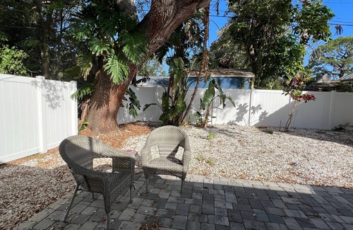 North Trail House | FABULOUS chic Indian Beach/Sapphire Shores house!