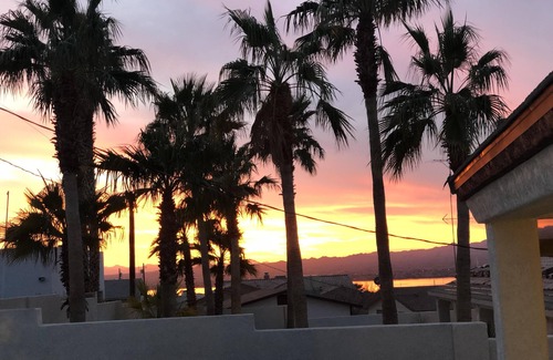 Lake Havasu City House | Fabulous Desert Oasis awaits your arrival!