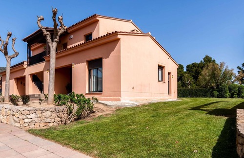 Bonmont Terres Noves Villa | Fabulous Green 19 : between sea and mountains