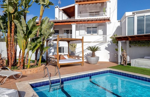 Can Besso Villa | Fabulous villa Can Musenya 14-22 ppl in Jesús