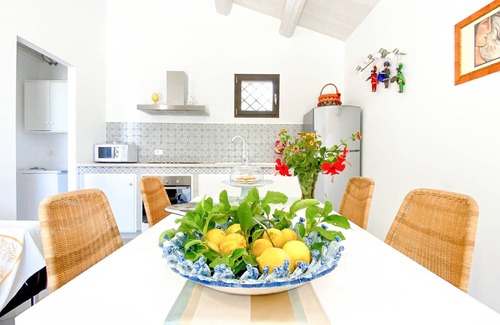 Noto Apartment | Fabulous estate with private pool surrounded by nature