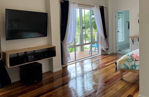 Banora Point House | Fabulous getaway in a beautiful place on the border of NSW and QLD.