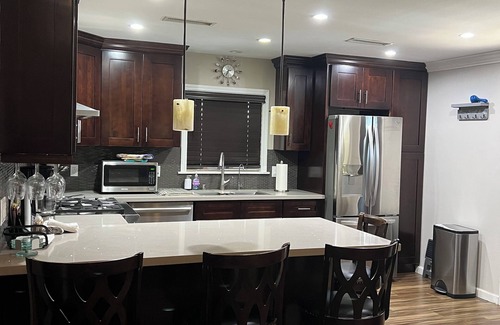 Grandview Cottage | Fabulous guest house just minutes away from anything you would need!