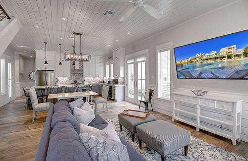 Cinnamon Shore House | Fabulous Home at Cinnamon Shore for Family+Pups w/Resort-Like Amenities