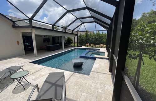 Fountain Lakes House | Fabulous home w/new pool & spa. Minutes to golf, shop, dine, and fun-in-sun.