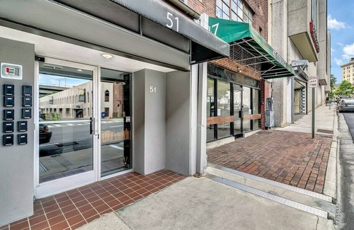 Downtown Asheville Apartment | Fabulous Loft in the Heart of Downtown