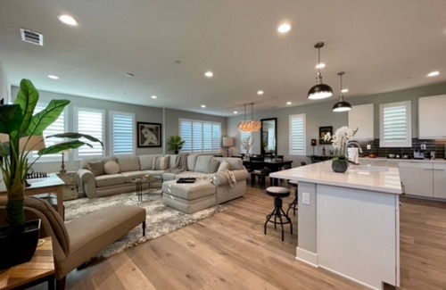 Oxnard Dunes Condo | Fabulous LTR 3-bed 3.5 bath condo in wonderful Oxnard with AC, WiFi, EV Charger,