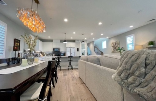 Oxnard Dunes Condo | Fabulous LTR 3-bed 3.5 bath condo in wonderful Oxnard with AC, WiFi, EV Charger,