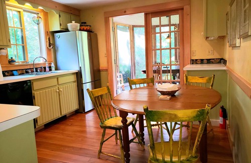 Vineyard Haven House | Fabulous Makonikey with multi-levels & multi-decks ~WALK TO PRIVATE BEACH! A/C!