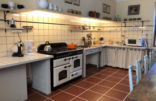 Saint-Front-sur-Lemance House | Fabulous Manoir in country location, sleeps 12, heated private pool, free WiFi