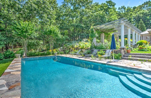 Bridgehampton House | Fabulous Mediterranean-Inspired Home w/ Ultimate Privacy