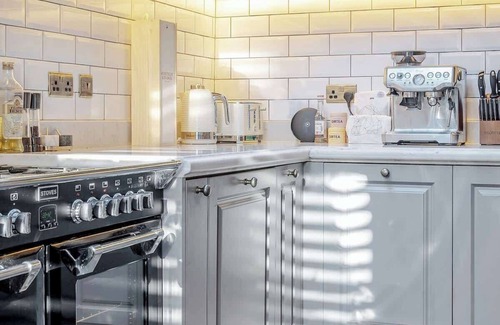 Larkhall House | Fabulous Oasis for unique experience in Clapham