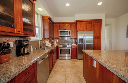 Poipu House | Fabulous Poipu 6 bedrooms for 10-12! AC!