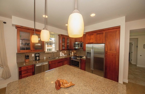 Poipu House | Fabulous Poipu 6 bedrooms for 10-12! AC!